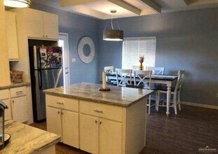 202 Fig Dr in Edinburg, TX - Building Photo - Building Photo