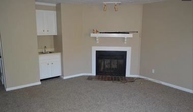 1901 Steeplechase Ct in Bowling Green, KY - Building Photo - Building Photo