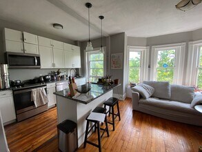 1627 W Grace St in Richmond, VA - Building Photo - Building Photo