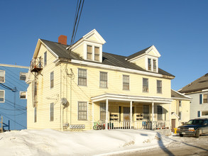 2-4 Main Pl in Waterville, ME - Building Photo - Building Photo