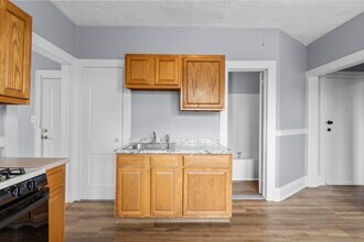 36 School St in Hartford, CT - Building Photo - Building Photo