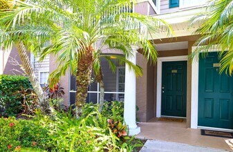 8933 Manor Loop, Unit 108 in Bradenton, FL - Foto de edificio - Building Photo