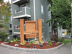 Blue Ridge Apartments in Seattle, WA - Foto de edificio - Building Photo