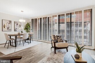 2555 Pennsylvania Ave NW in Washington, DC - Building Photo - Building Photo