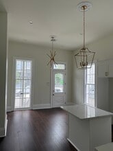 1423 Thalia St in New Orleans, LA - Foto de edificio - Building Photo