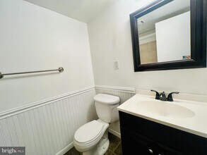 10570 Twin Rivers Rd in Columbia, MD - Building Photo - Building Photo