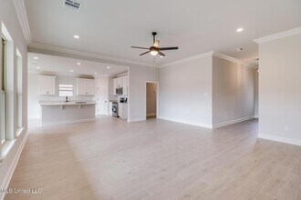 15216 High Point Dr in Gulfport, MS - Foto de edificio - Building Photo