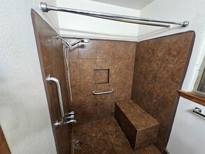 2810 Monticello Dr in Houston, TX - Building Photo - Building Photo