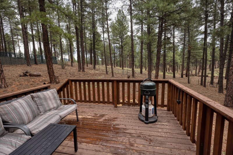 569 S Friar Tuck Trail in Williams, AZ - Building Photo