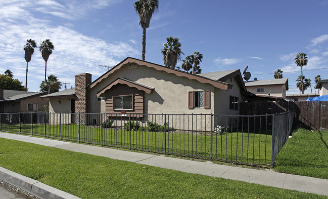 131 S Laxore St in Anaheim, CA - Building Photo - Building Photo