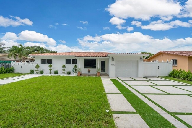 property at 1040 N Royal Poinciana Blvd