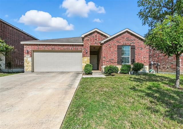 8117 Kurgan Trail in Fort Worth, TX - Building Photo