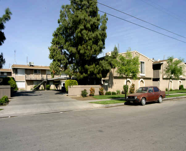 Casa Bella in Fresno, CA - Foto de edificio - Building Photo