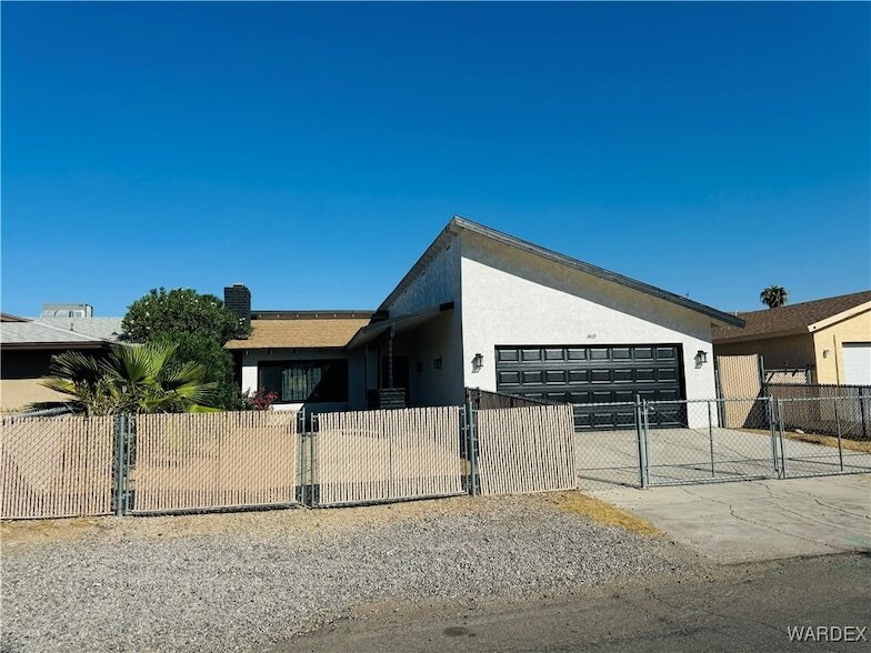 1469 Terrace Dr in Bullhead City, AZ - Building Photo