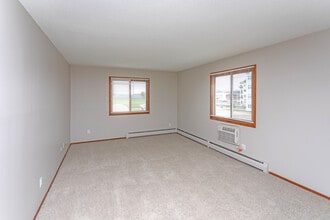 Larpenteur Manor Apartments in St. Paul, MN - Foto de edificio - Interior Photo