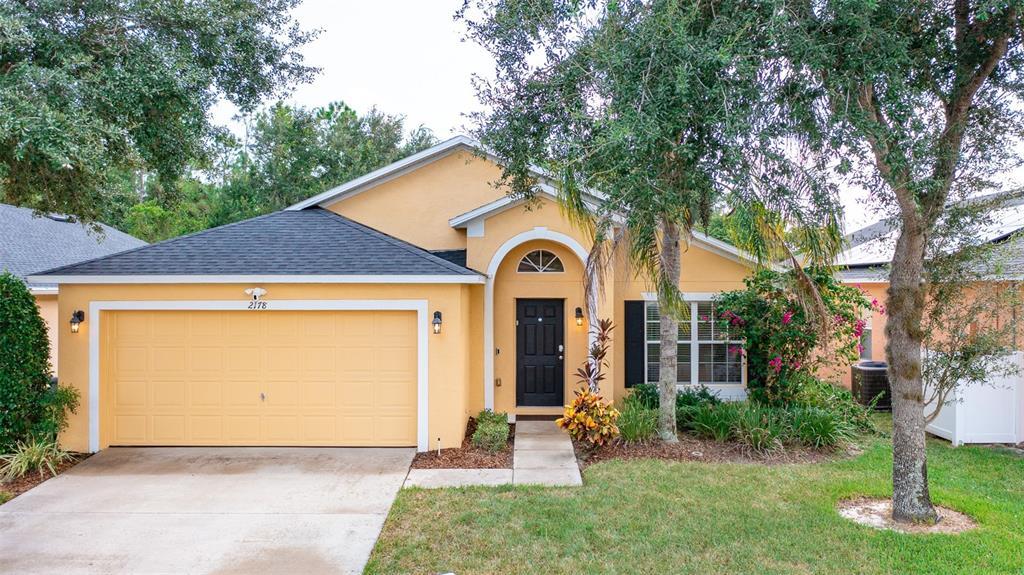 2178 Royal Ridge Dr in Davenport, FL - Building Photo