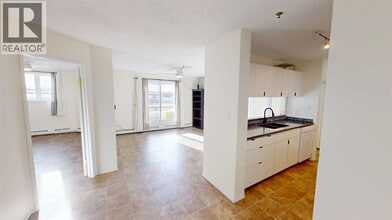 10405-10499 99 St in Grande Prairie, AB - Building Photo - Building Photo