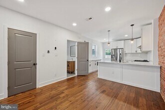 2518 Carpenter St in Philadelphia, PA - Building Photo - Building Photo
