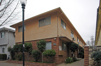 1811 O St in Sacramento, CA - Building Photo - Building Photo