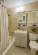 325 A James St S in Hamilton, ON - Building Photo - Building Photo