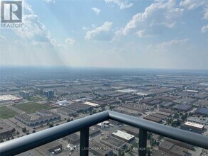 950-5950 Portage Pkwy in Vaughan, ON - Building Photo - Building Photo