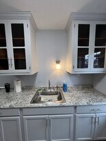 3849 Delmar Ave, Unit 1S in Cincinnati, OH - Building Photo