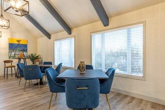 Aurora Flats in Lubbock, TX - Foto de edificio - Interior Photo