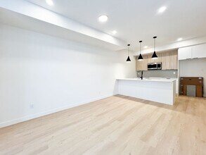 9326-9153 153 St NW in Edmonton, AB - Building Photo - Building Photo