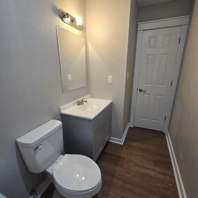 221 Sweet St in Cave City, AR - Building Photo - Building Photo