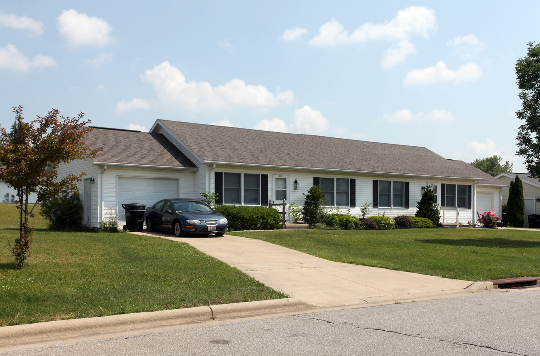 McPherson Woods in Mansfield, OH - Building Photo