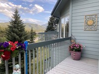 1861 Raven Ave in Estes Park, CO - Foto de edificio - Building Photo