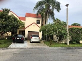 7473 Champagne Pl in Boca Raton, FL - Building Photo
