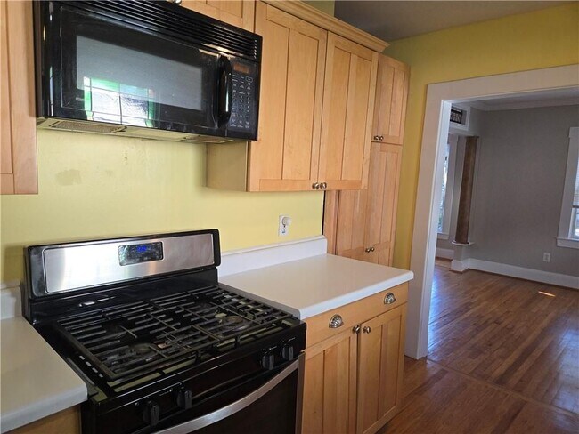 1038 S Candler St in Decatur, GA - Building Photo - Building Photo