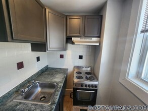 50 Franklin St, Unit 704 in Worcester, MA - Foto de edificio - Building Photo