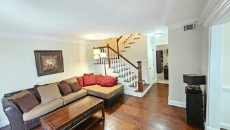 4017 Cottage Hill Rd, Unit Jamestown # 26 in Mobile, AL - Building Photo