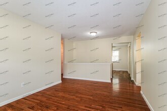 1316 Cave Springs Estate Dr in St. Peters, MO - Building Photo - Building Photo