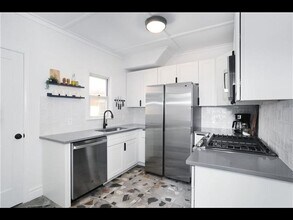 1124 Bellaire Ave in Pittsburgh, PA - Building Photo - Building Photo