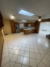 1920 Newton St in Las Cruces, NM - Foto de edificio - Building Photo