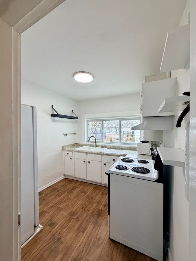 property at 365 S Upper St