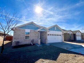 4512 NE 123rd St in Edmond, OK - Building Photo - Building Photo