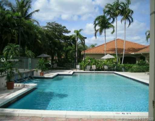 18344 NW 68th Ave-Unit -G in Hialeah, FL - Building Photo