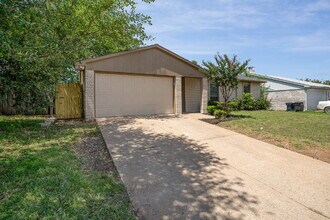 3724 Bridalwreath Dr in Fort Worth, TX - Building Photo - Building Photo