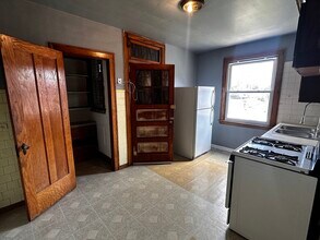 2835 N Lockwood Ave in Chicago, IL - Building Photo - Building Photo
