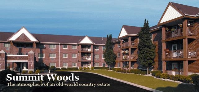 Summit Woods in Waukesha, WI - Building Photo