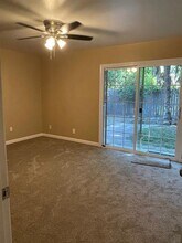 3833 W Cherry Ct in Visalia, CA - Building Photo - Building Photo