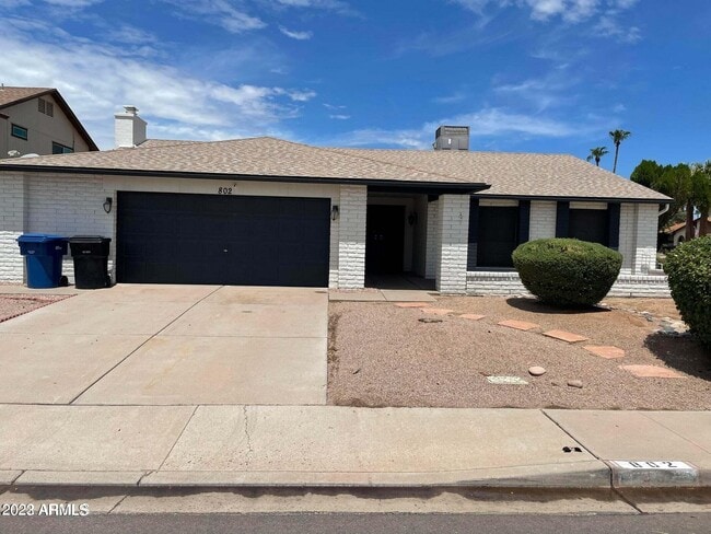 property at 802 W Plata Ave