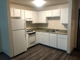 Civic Center Court Apartments