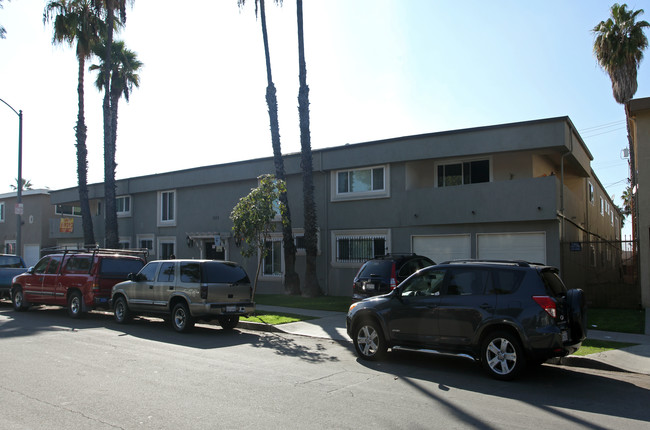 2159 Elm in Long Beach, CA - Building Photo - Building Photo