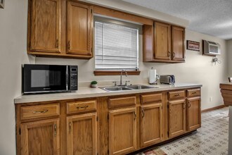 2719 Oppenheim Ct in North Tonawanda, NY - Building Photo - Building Photo
