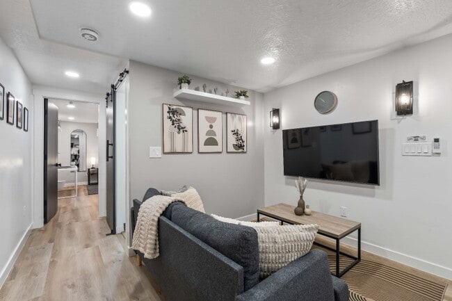 610 W 5735 S in Murray, UT - Building Photo - Building Photo